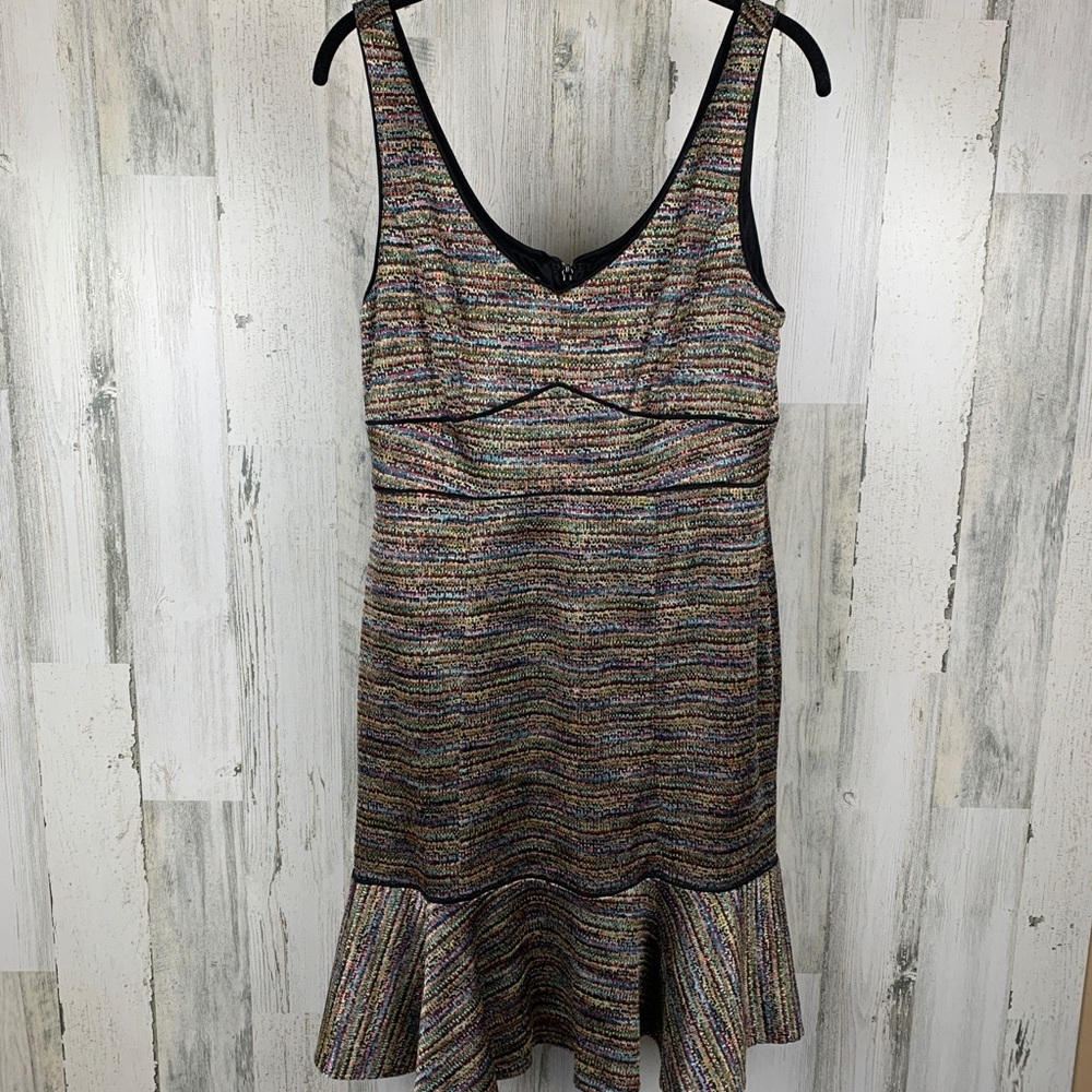 Donna Morgan mid length, sleeveless dress. Size 8